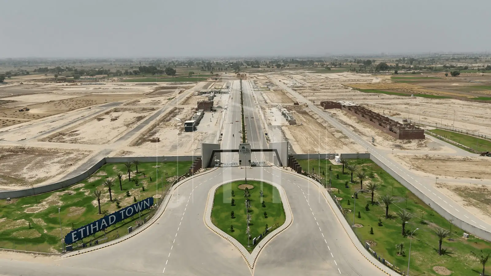 Etihad Town Phase 2, Overseas Block — photo 2