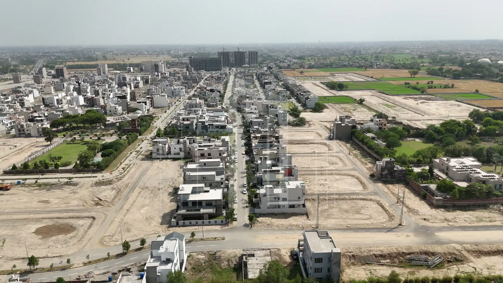 Etihad Town Phase 1, Block Royal — photo 3